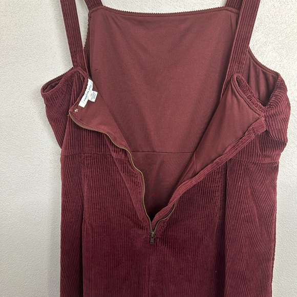 American Eagle Burgundy Corduroy Overall Mini Dress Size L w/ Adjustable Straps - Picture 7 of 9